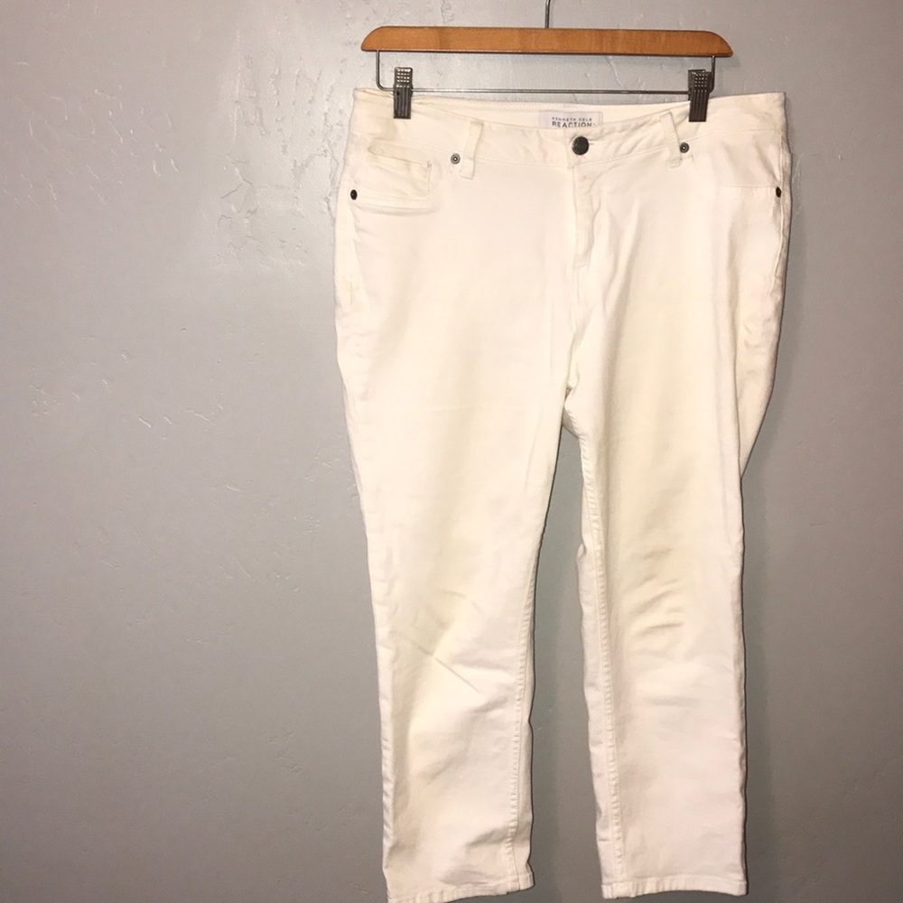 Kenneth Cole reaction white capris
